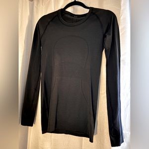 NWOT Lululemon long sleeve